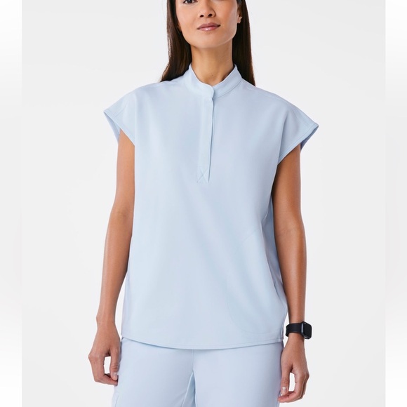 women's Open Skies Rafaela - Oversized Scrub Top (small) - Picture 1 of 3